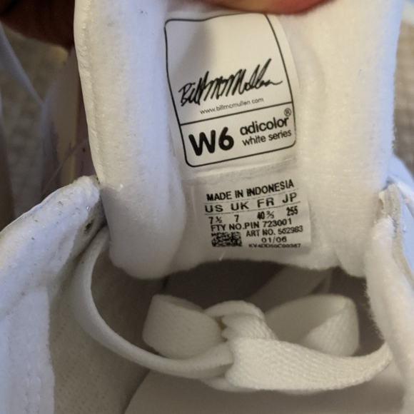 🆕 Adidas 2006 White Superstar Adicolor W6 NYC Sneakers 7.5 - Picture 8 of 16